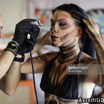 Live Body Airbrushing At Getty Images Body Art By Anexitilon